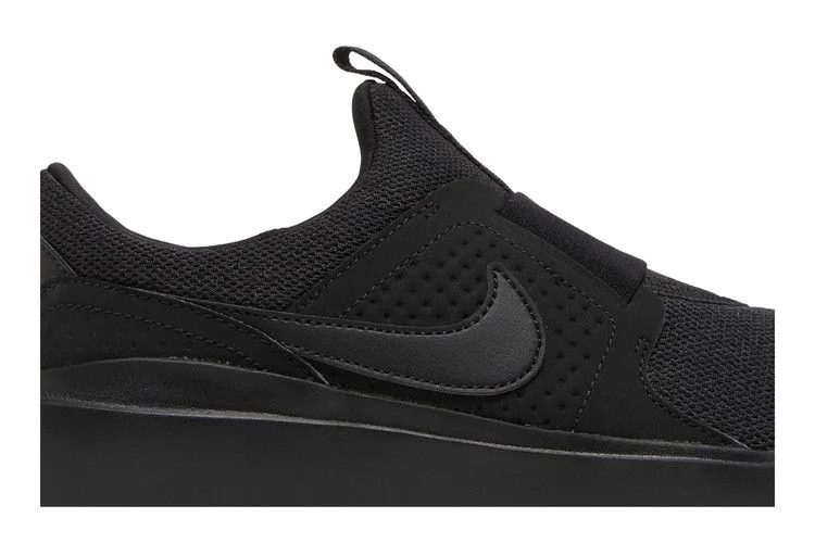Кроссовки Nike Wmns AD Comfort 'Triple Black'