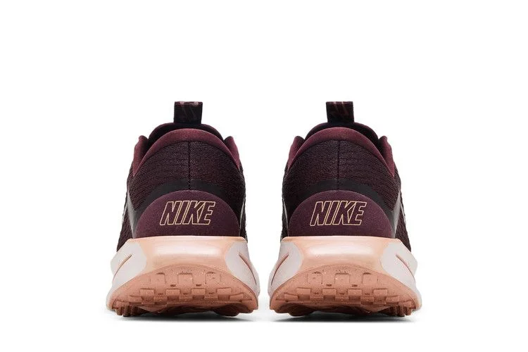 Кроссовки Nike Wmns Motiva 'Burgundy Crush'