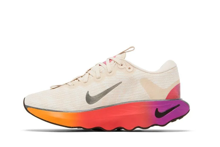 Кроссовки Nike Wmns Motiva SE 'Pearl White Vivid Purple'