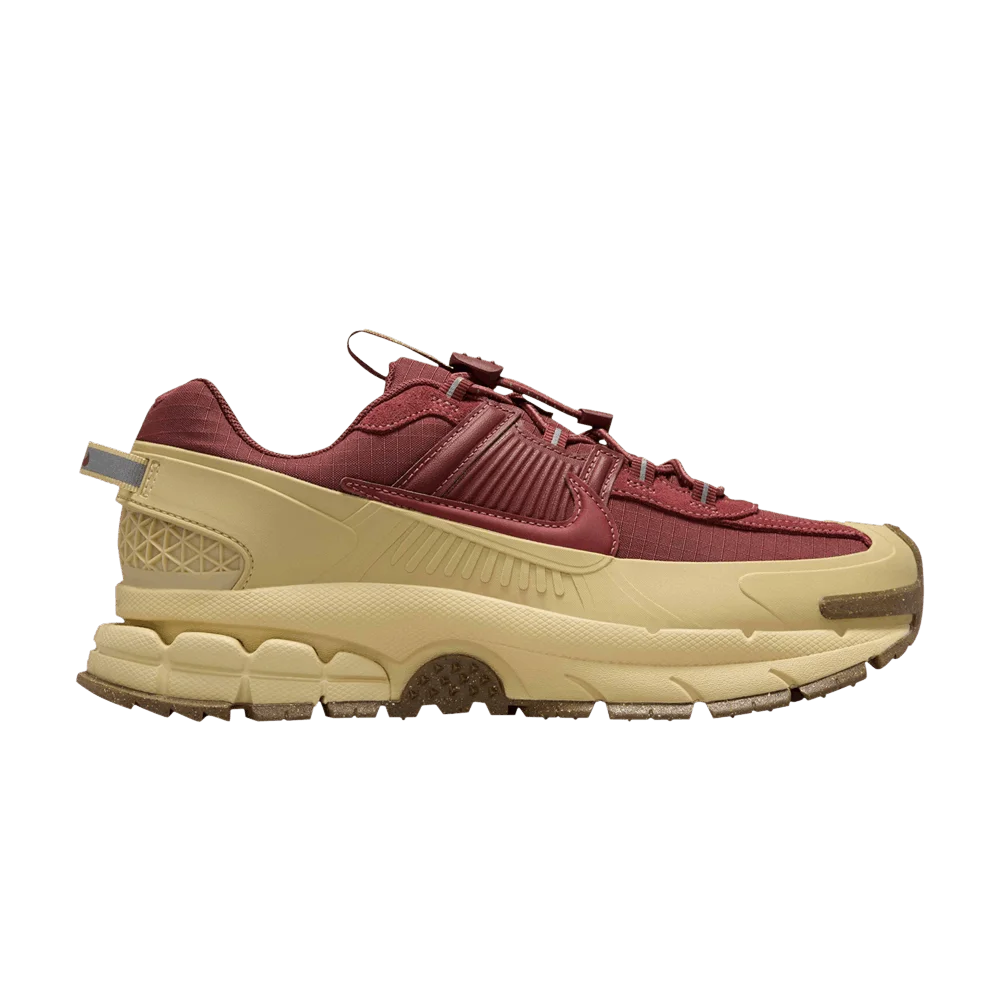 Кроссовки Nike Wmns Zoom Vomero Roam 'Team Red Gold'