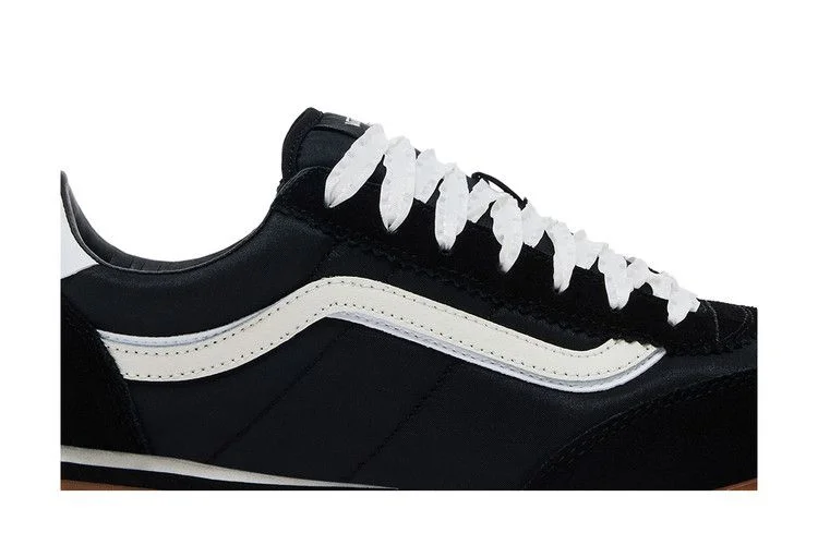 Krossovki-Vans-Wmns-Super-Lowpro-Black-White-1