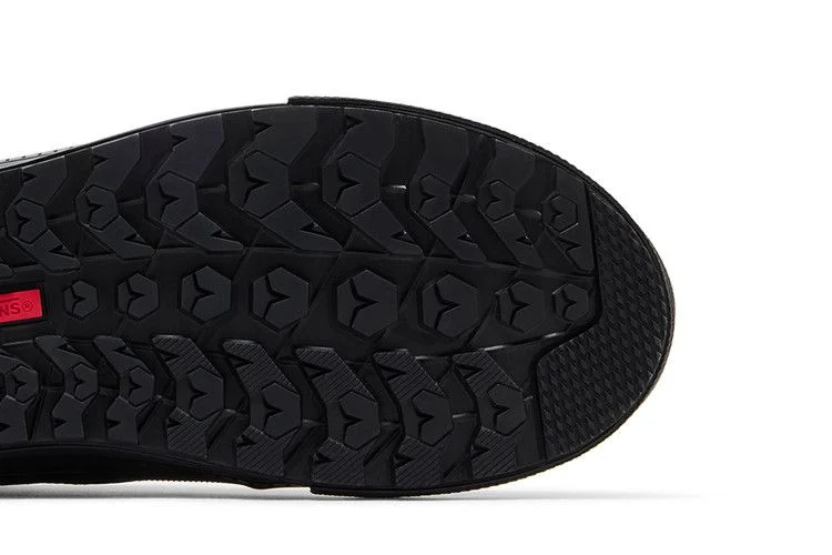 Vans-Sk8-Hi-GORE-TEX-MTE-Triple-Black-4