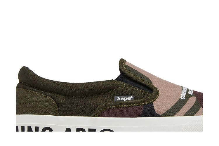 Кроссовки BAPE AAPE Slip-On 'Green Camo'