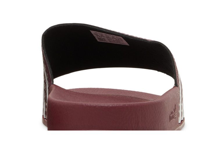Кроссовки adidas Adilette Slides 'Quiet Crimson'