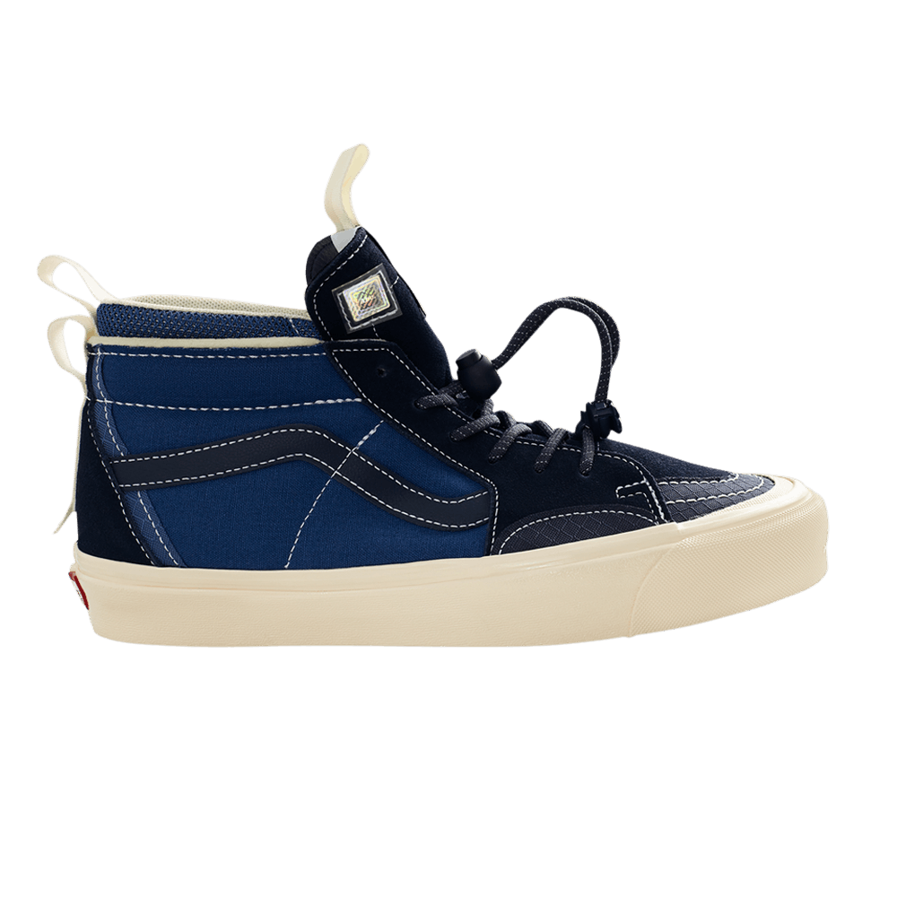 advisory-board-crystals-x-sk8-hi-ext-blue-vn000bw6ngj