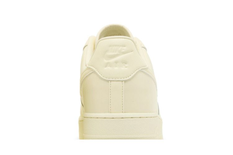 Кроссовки Nike Air Force 1 '07 'Fresh - Coconut Milk'