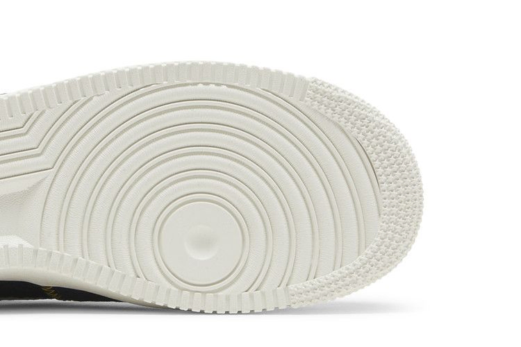 Кроссовки Nike Air Force 1 '07 LV8 'Multi-Material'