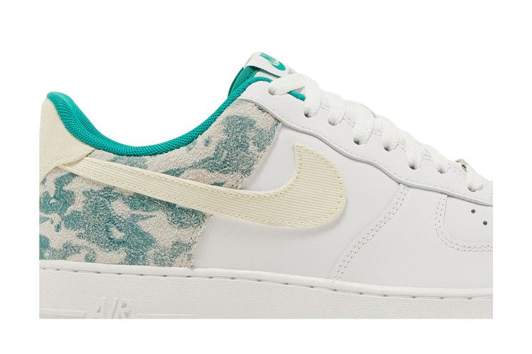 Кроссовки Nike Air Force 1 '07 LV8 'Neptune Green Camo'