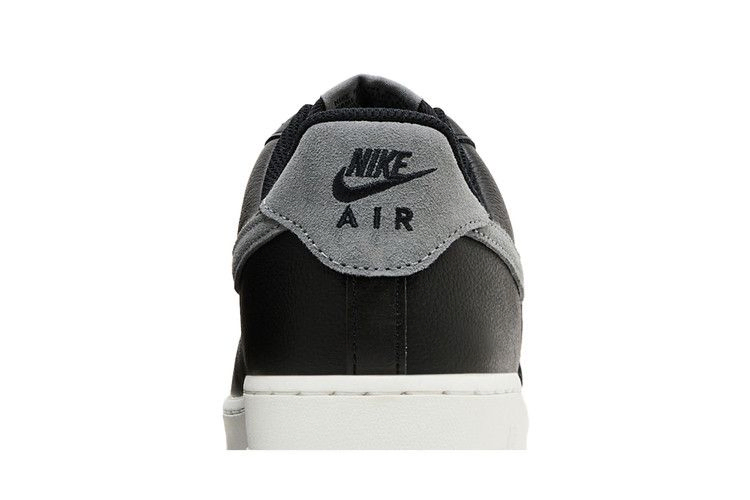 Кроссовки Nike Air Force 1 '07 LV8 'Smoke Grey'
