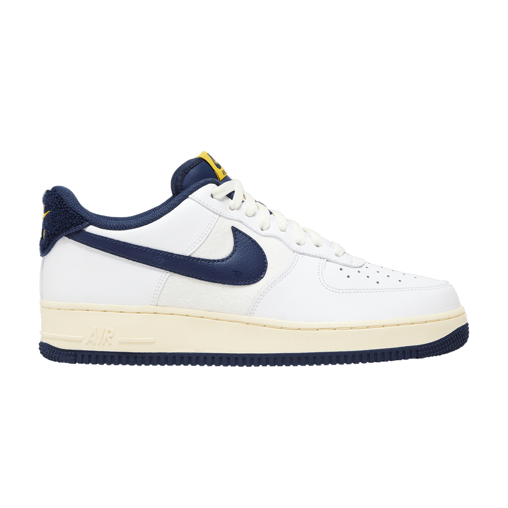 Кроссовки Nike Air Force 1 '07 LV8 'Varsity Jacket - Michigan'