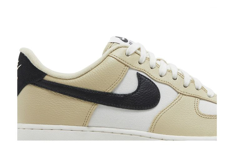 Кроссовки Nike Air Force 1 '07 LX 'Team Gold'