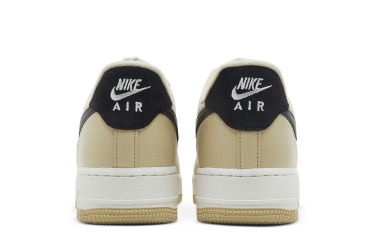 Кроссовки Nike Air Force 1 '07 LX 'Team Gold'