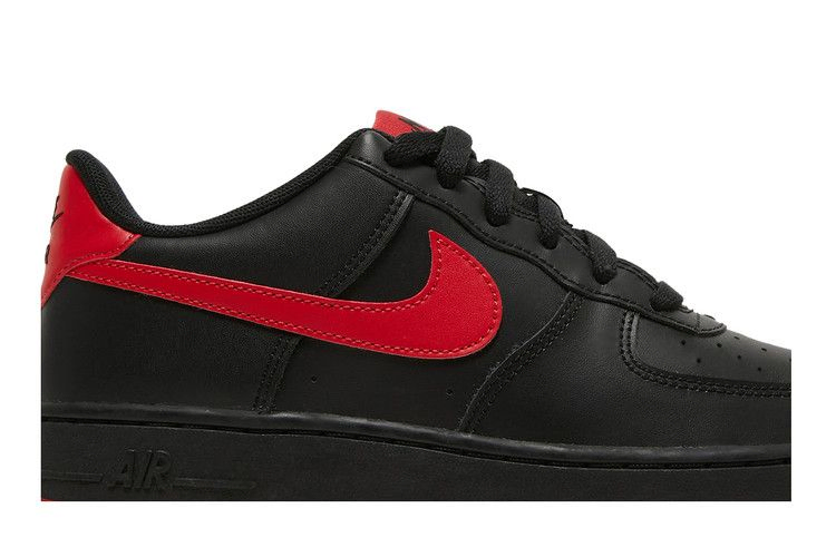 Кроссовки Nike Air Force 1 GS 'Bred'