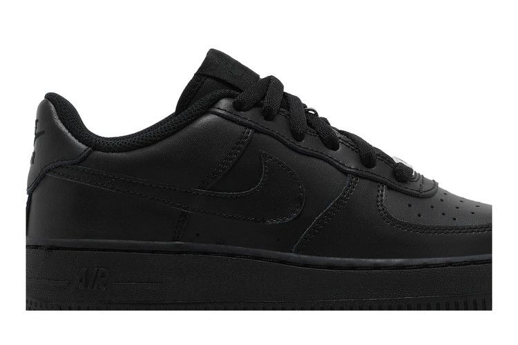 Кроссовки Nike Air Force 1 LE GS 'Triple Black'