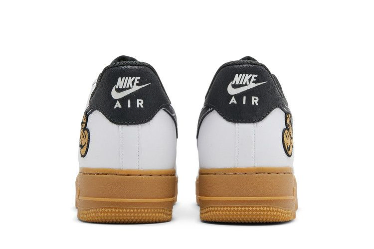 Кроссовки Nike Air Force 1 LV8 'Go The Extra Smile'
