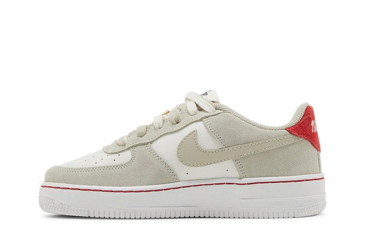 Кроссовки Nike Air Force 1 LV8 S50 GS 'Light Stone University Red'