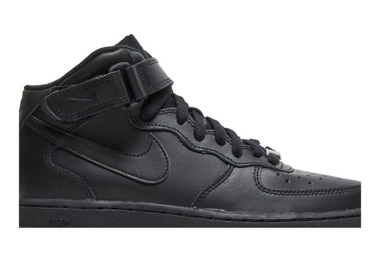 Кроссовки Nike Air Force 1 Mid LE GS 'Triple Black'
