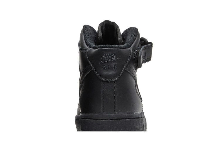 Кроссовки Nike Air Force 1 Mid LE GS 'Triple Black'