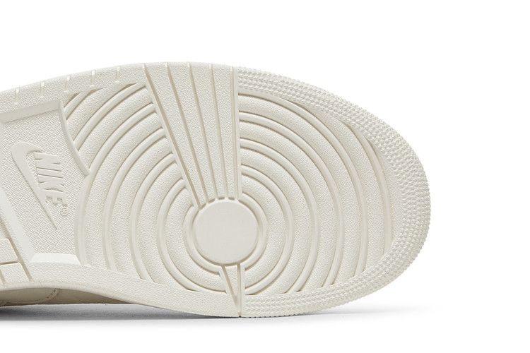 Кроссовки Air Jordan 1 Centre Court 'Light Bone'