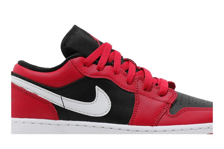 Кроссовки Air Jordan 1 Low GS 'Black Very Berry'