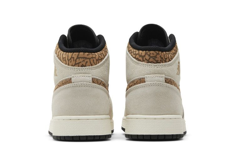 Кроссовки Air Jordan 1 Mid SE GS 'Brown Elephant'