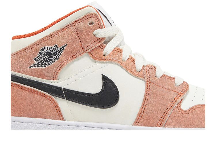 Кроссовки Air Jordan 1 Mid SE GS 'Orange Suede'