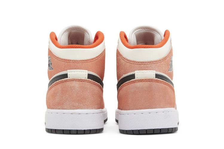 Кроссовки Air Jordan 1 Mid SE GS 'Orange Suede'