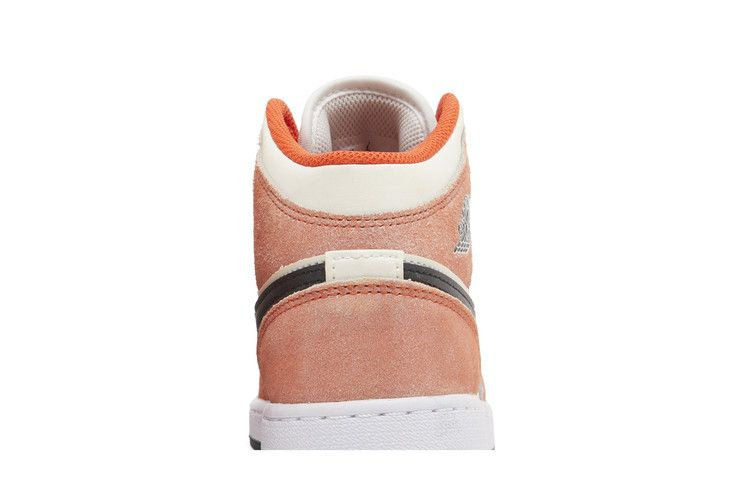 Кроссовки Air Jordan 1 Mid SE GS 'Orange Suede'