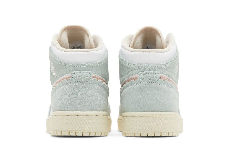 Кроссовки Air Jordan 1 Mid SE GS 'Scalloped Edge'