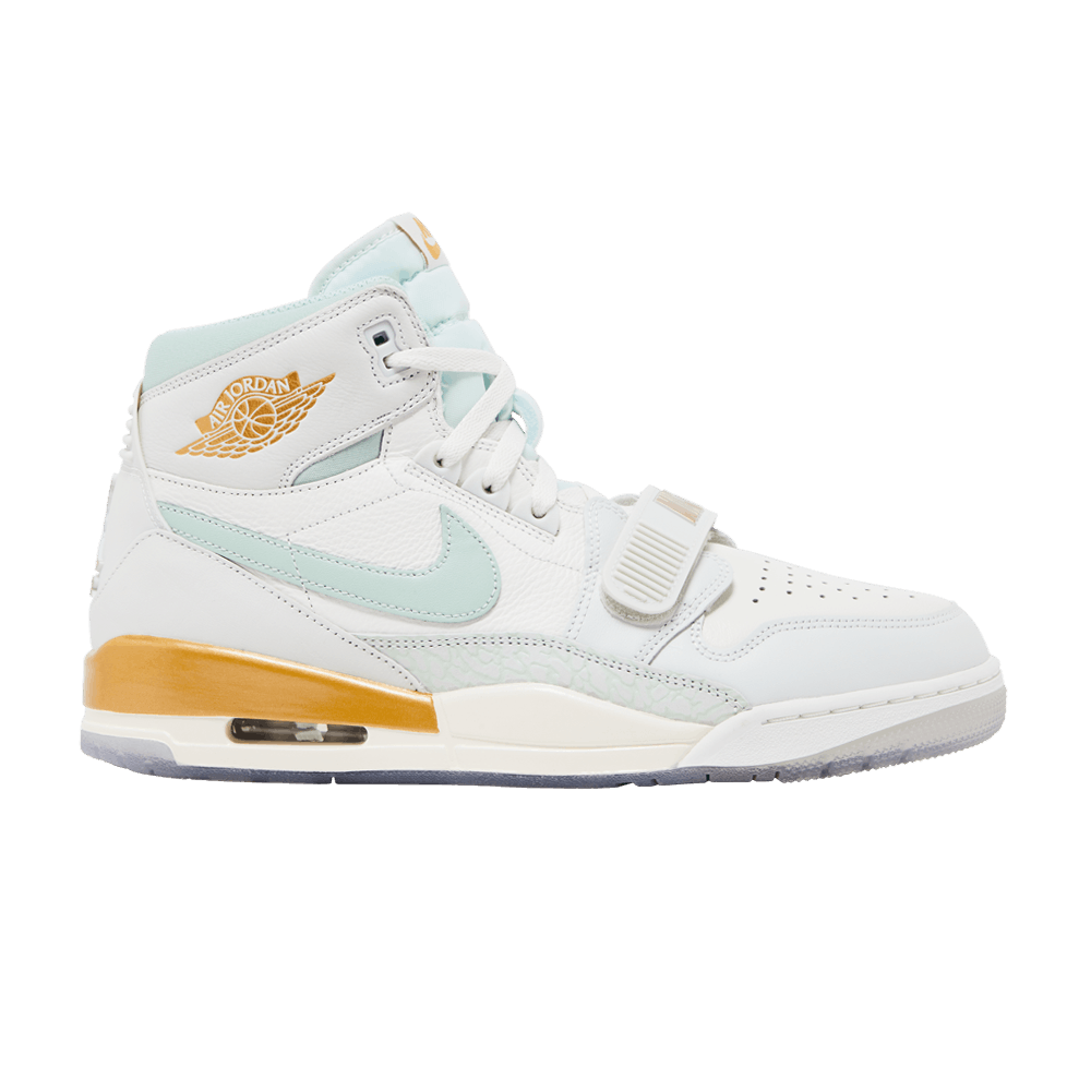 air-jordan-legacy-312-sail-pistachio-frost-dr8486-131