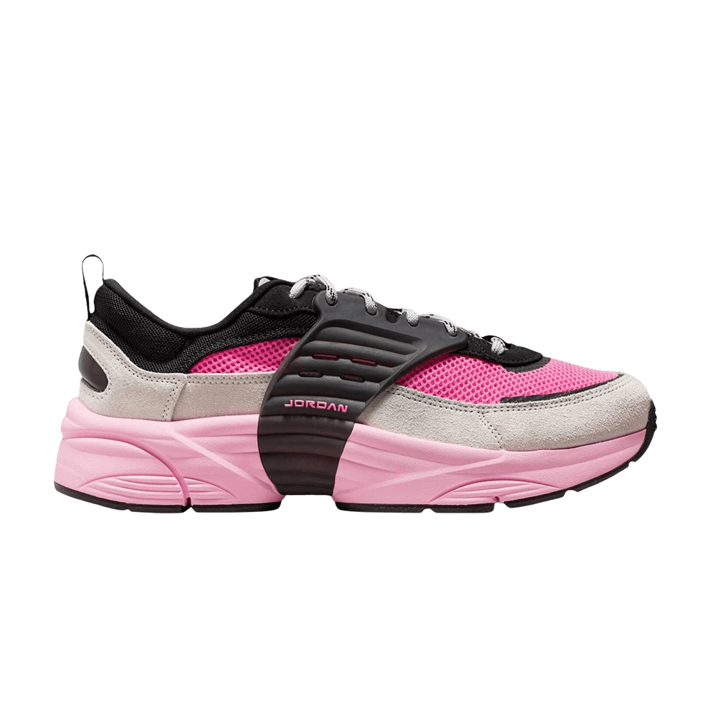 air-jordan-trunner-o-s-wolf-grey-pink-blast-ib3722-002