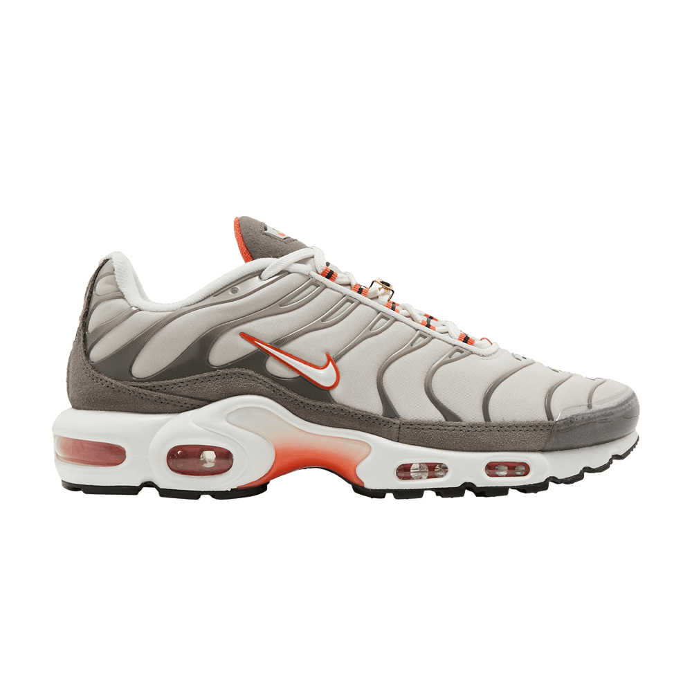 air-max-plus-first-use-db0681-200