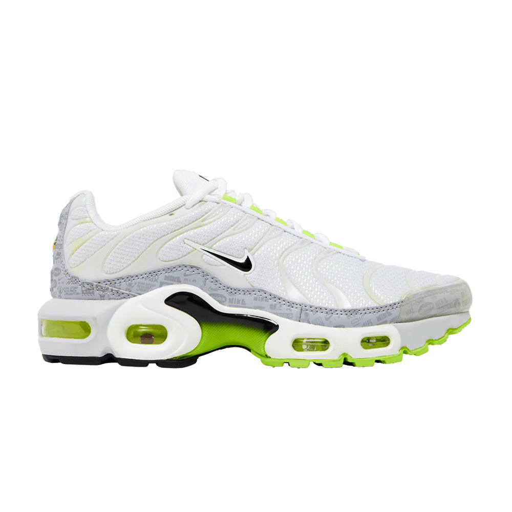 air-max-plus-gs-reflective-logo-white-volt-cd0609-015