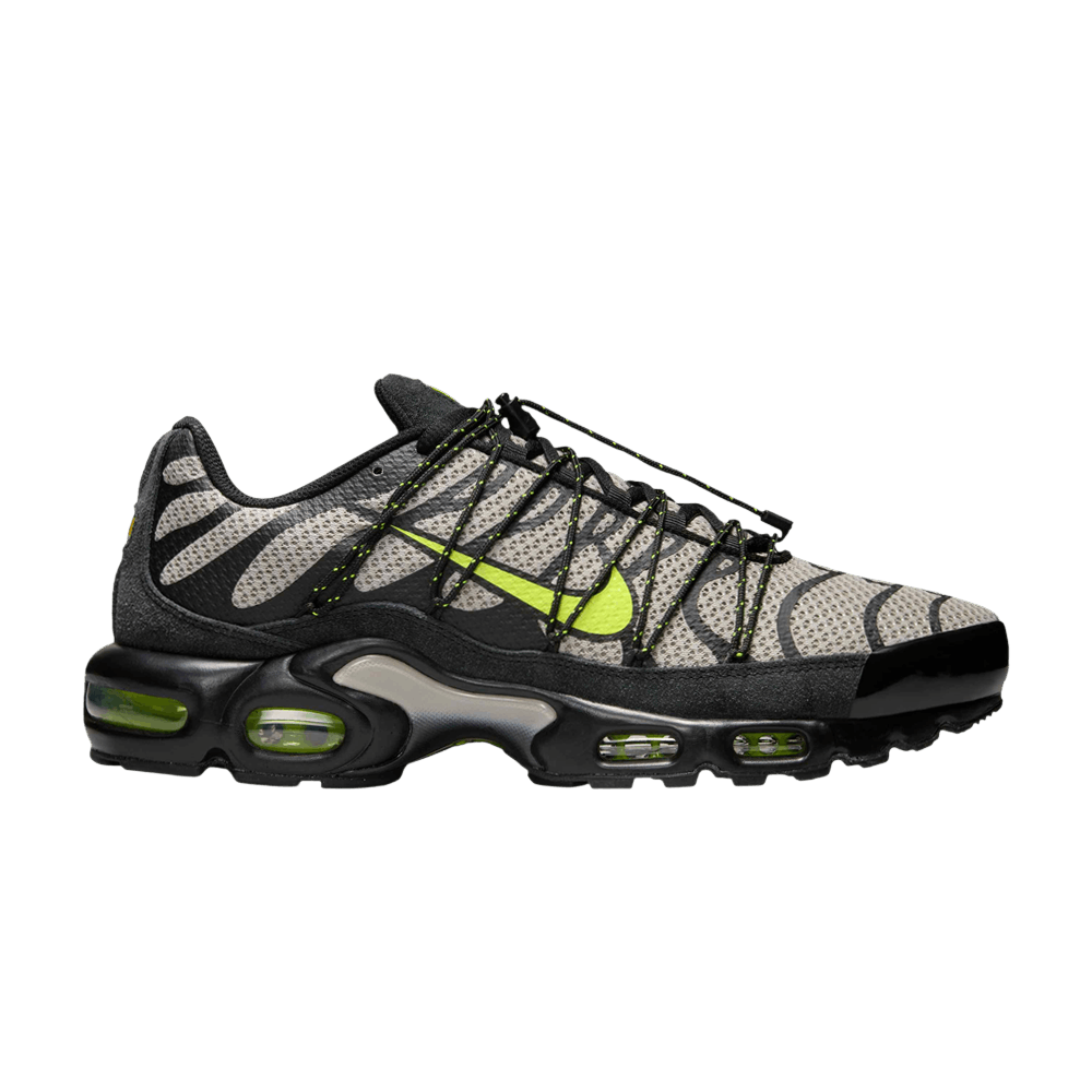 air-max-plus-utility-black-college-grey-volt-fd0670-003