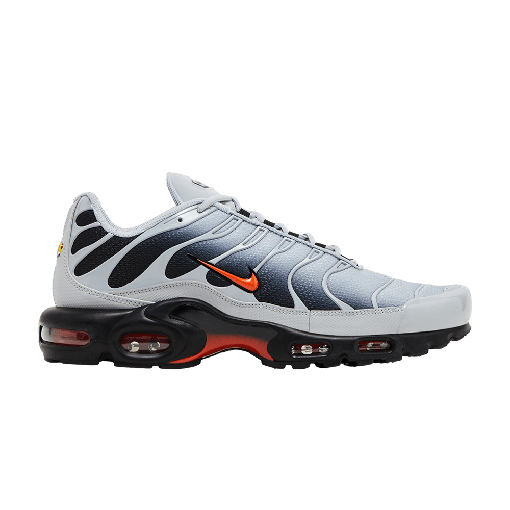 air-max-plus-wolf-grey-picante-red-dm0032-011