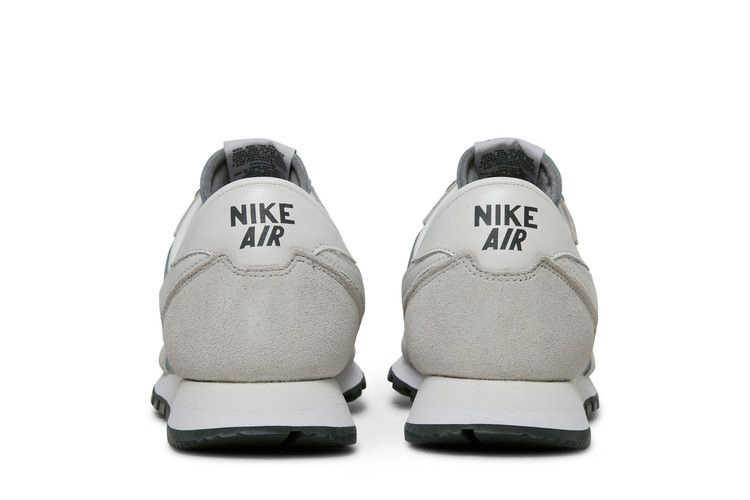 Кроссовки Nike Air Pegasus 83 'Grey Fog'