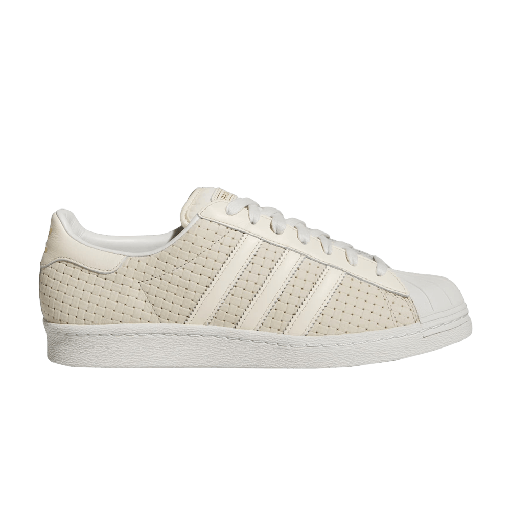 arrow-beast-x-superstar-adv-stuttgart-js2593