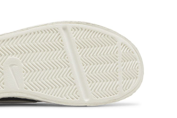 Кроссовки Nike Blazer Low GS 'Black White'