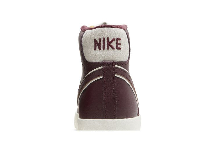 Кроссовки Nike Blazer Mid '77 Premium 'College Pack - Night Maroon'