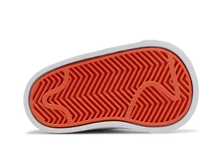 Кроссовки Nike Blazer Mid '77 SE TD 'White Magic Ember'