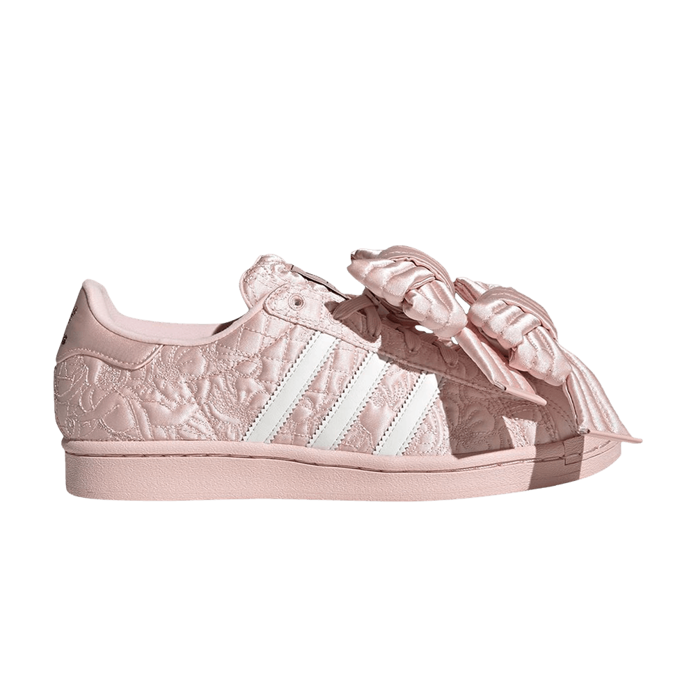 caroline-hu-x-wmns-superstar-sandy-pink-jq8737