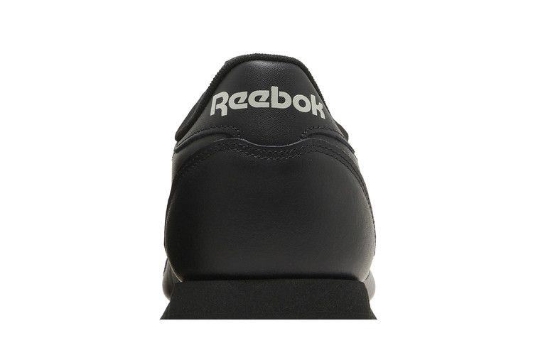 Кроссовки Reebok Classic Leather 'Black Gum'