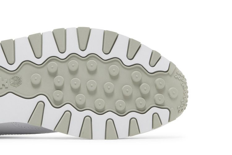 Кроссовки Reebok Classic Leather 'White Pure Grey'