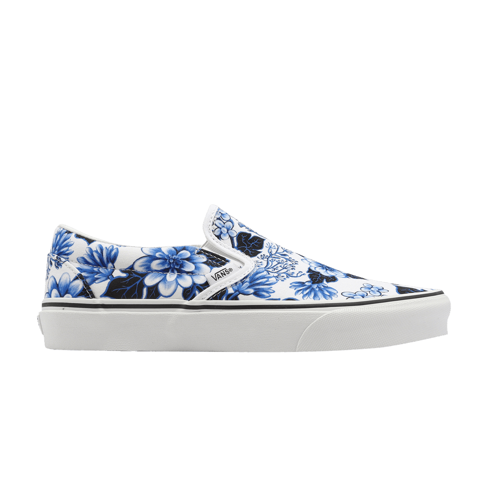 classic-slip-on-floral-blue-vn0a7vcfy6z