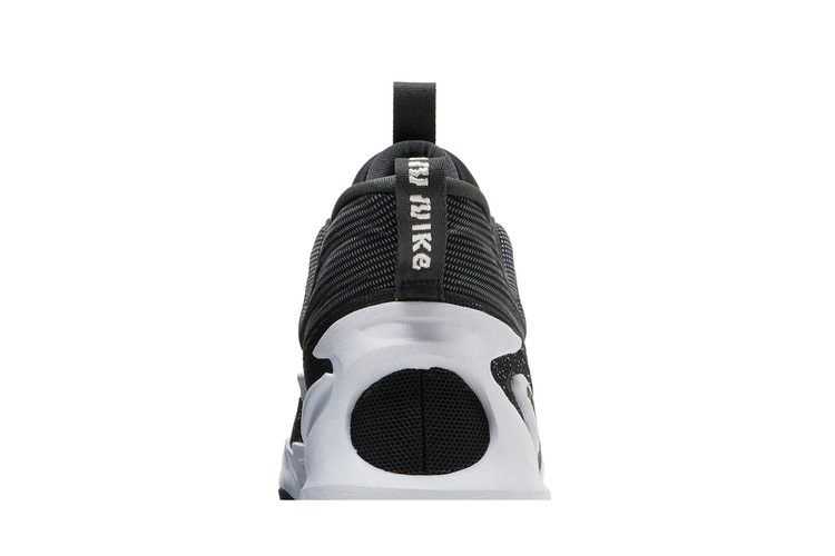 Кроссовки Nike Cosmic Unity 2 'Black Football Grey'