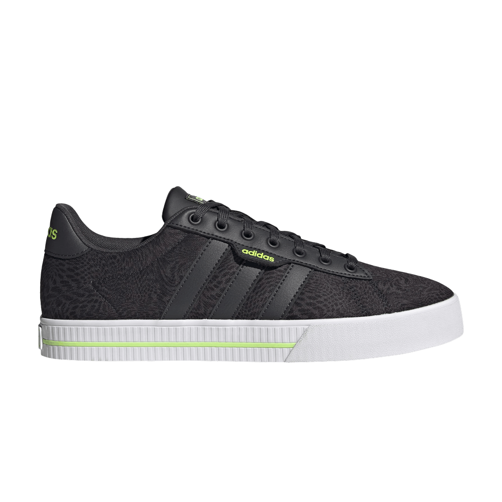 daily-3-0-carbon-signal-green-gv7352