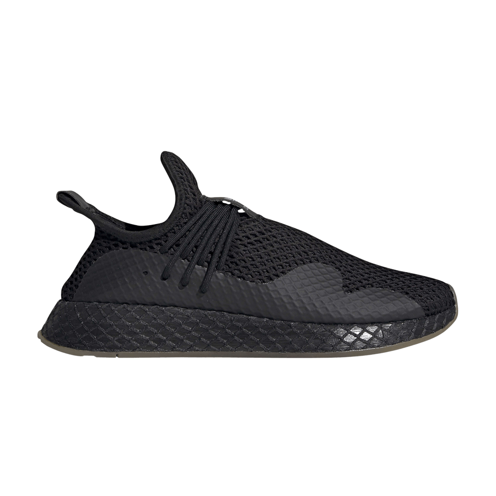 deerupt-s-black-gum-ee5655