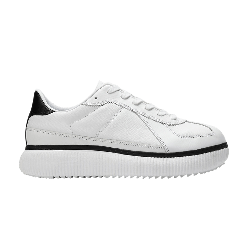 delecity-white-black-1183b873-101
