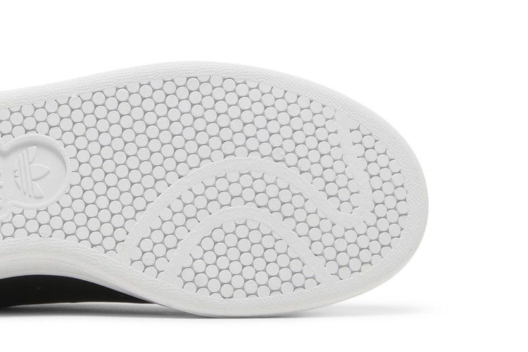 Кроссовки adidas Disney x Stan Smith 'Cruella'