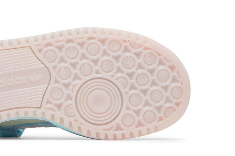 Кроссовки adidas Disney x Wmns Triple Platforum Low 'Sleeping Beauty'